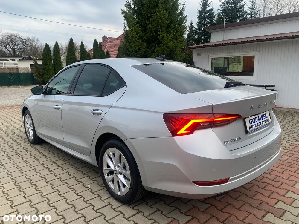Skoda Octavia 1.5 TSI ACT Ambition - 6
