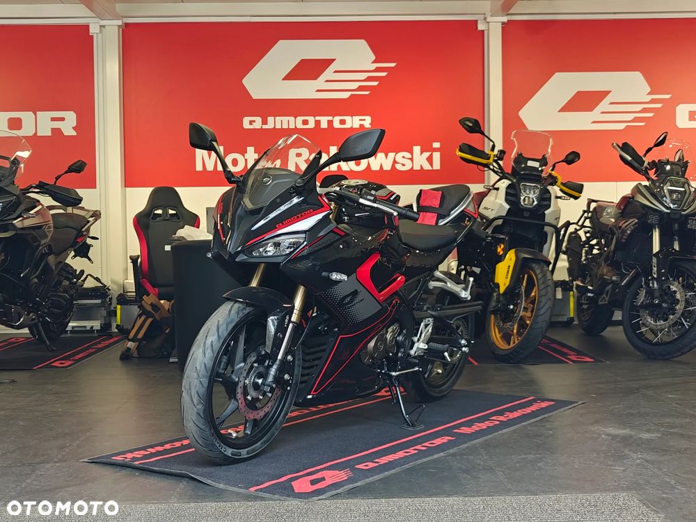 QJMOTOR SRK 125R - 17