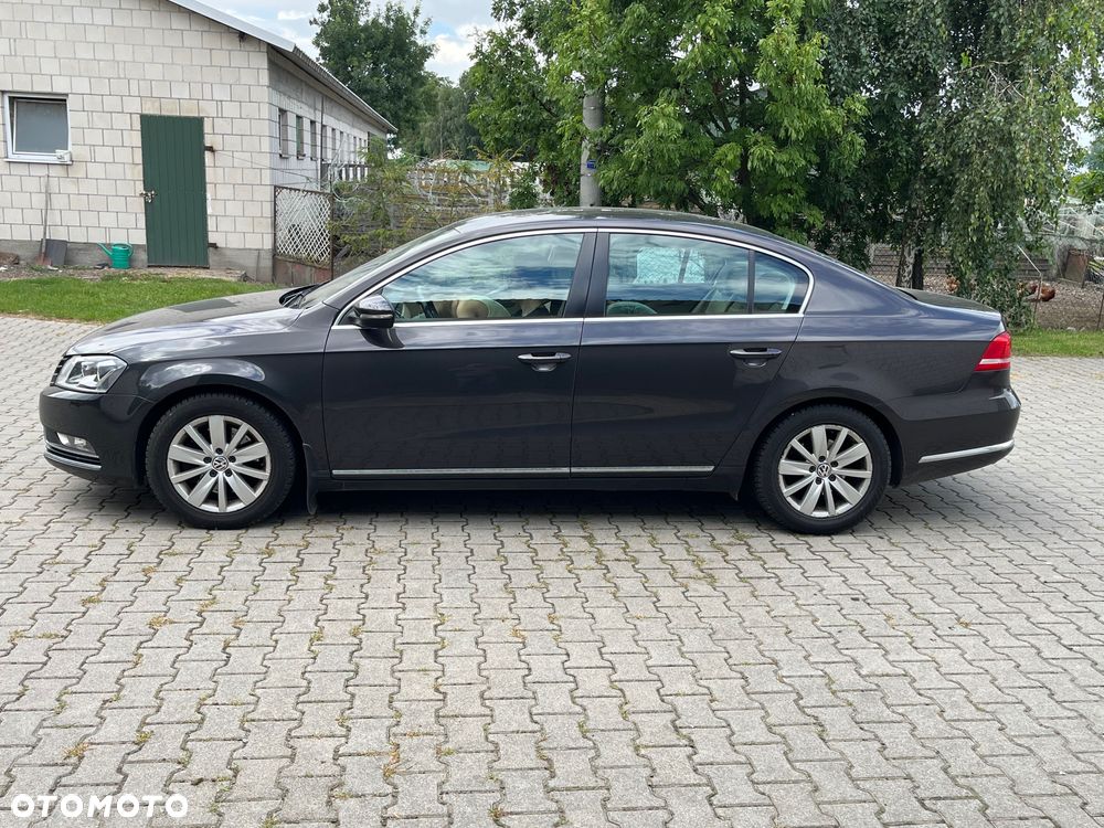 Volkswagen Passat - 7