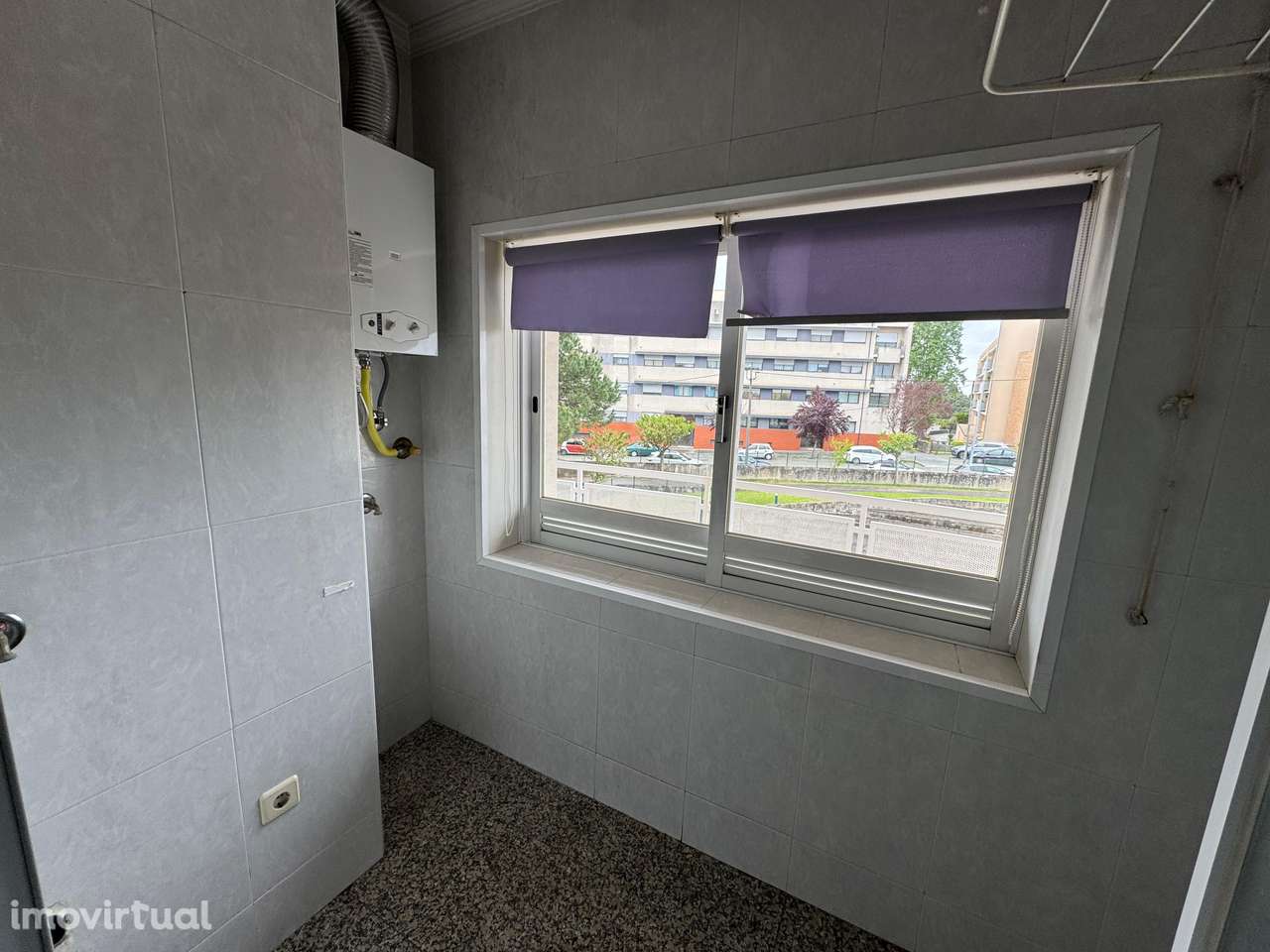 Apartamento T1 com +2 | Condomínio fechado | Águas Santas - Grande imagem: 4/16