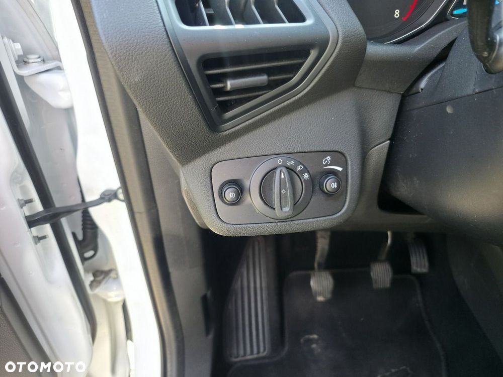 Ford Kuga - 22