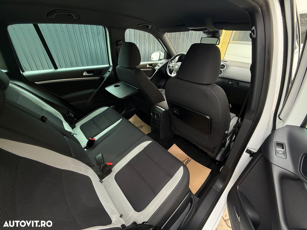 Volkswagen Tiguan 2.0 TDI DPF 4Motion BlueMotion Technology DSG Sport & Style - 8