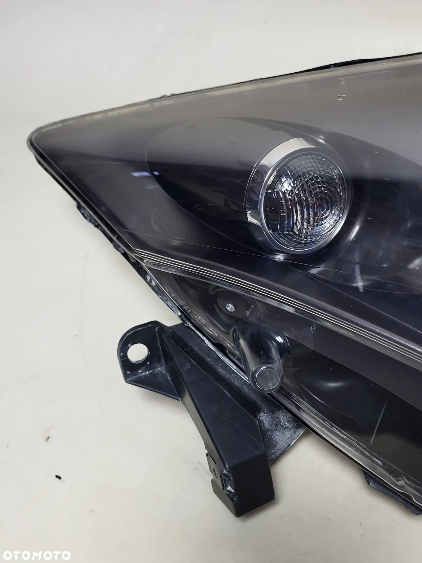 RENAULT LAGUNA 3 III COUPE 07- BI XENON LAMPA PRZEDNIA PRAWA KOMPLETNA  EU - 2