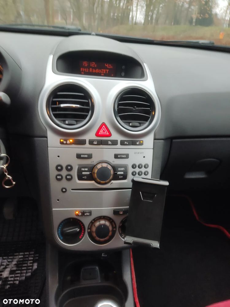 Opel Corsa 1.4 16V Limited Edition - 24