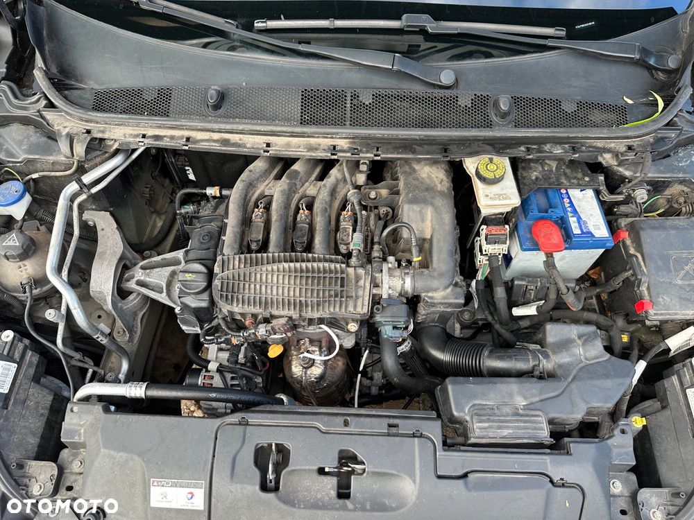 Peugeot 308 - 24