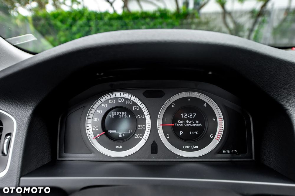 Volvo V60 D5 Geartronic Kinetic - 27
