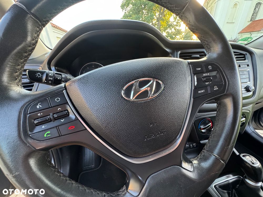 Hyundai i20 - 14