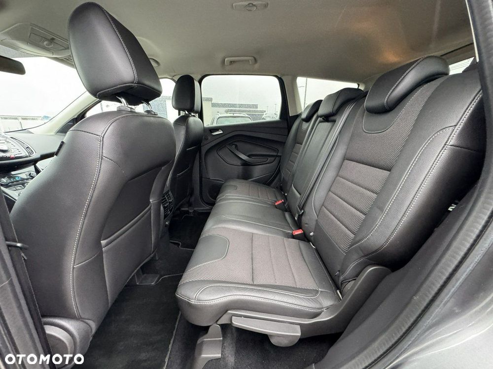 Ford Kuga 1.6 EcoBoost 2x4 Titanium - 30