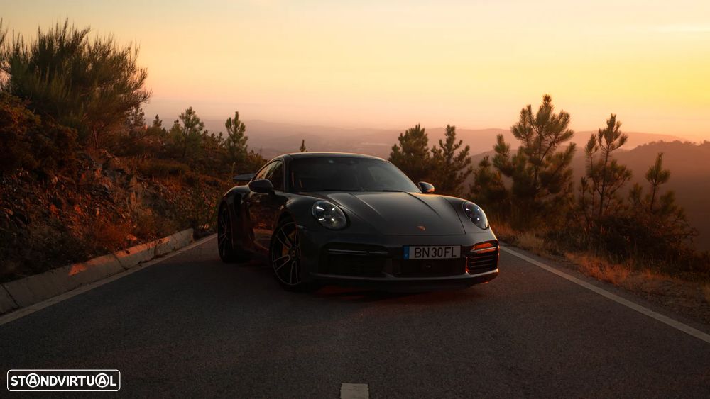 Porsche 911 (992) Turbo S - 5