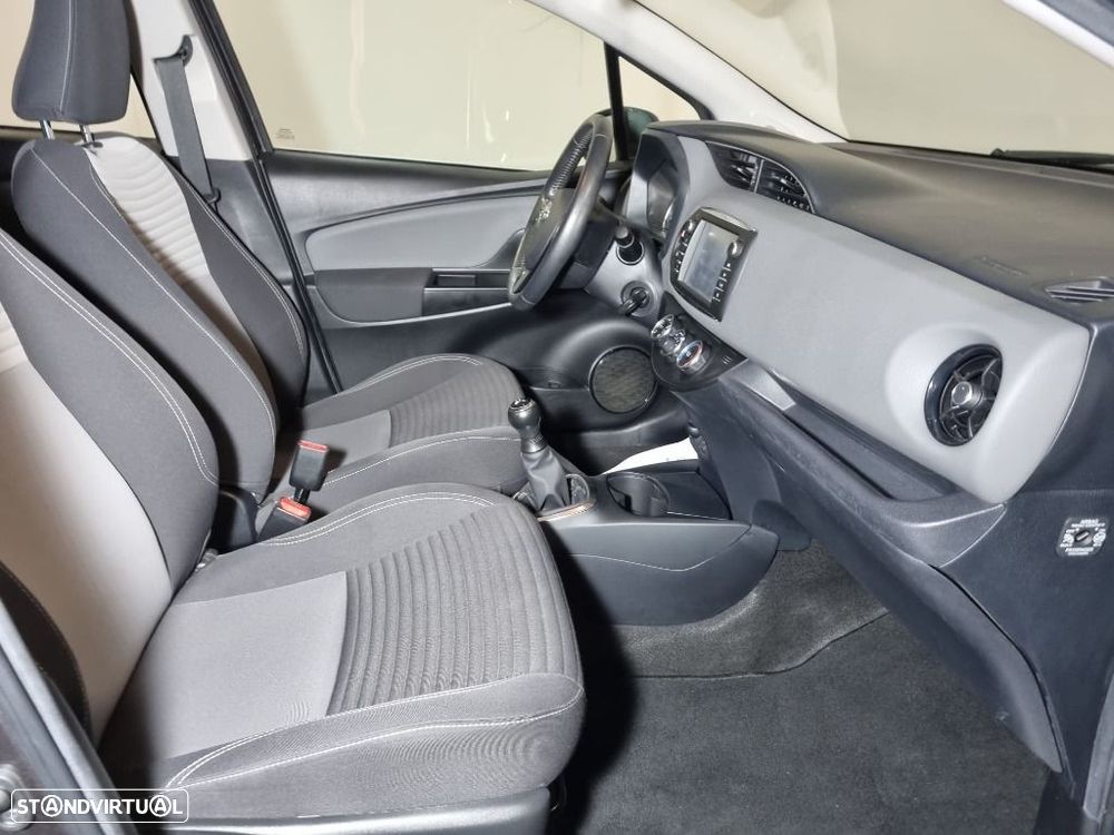 Toyota Yaris 1.0 VVT-i ACtive - 13