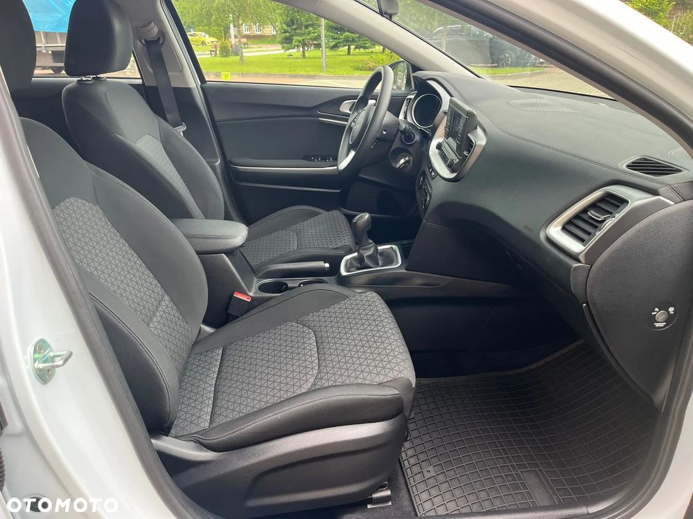 Kia Ceed 1.0 T-GDI S - 9