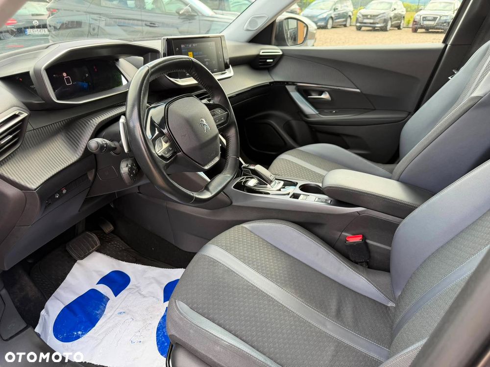 Peugeot 2008 1.5 BlueHDi Allure S&S EAT8 - 19
