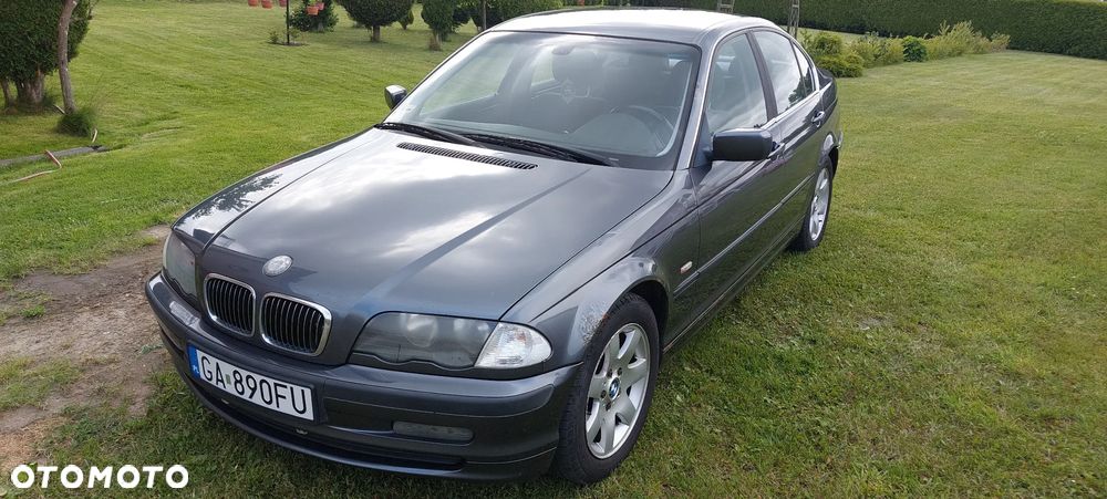 BMW Seria 3 323i - 1