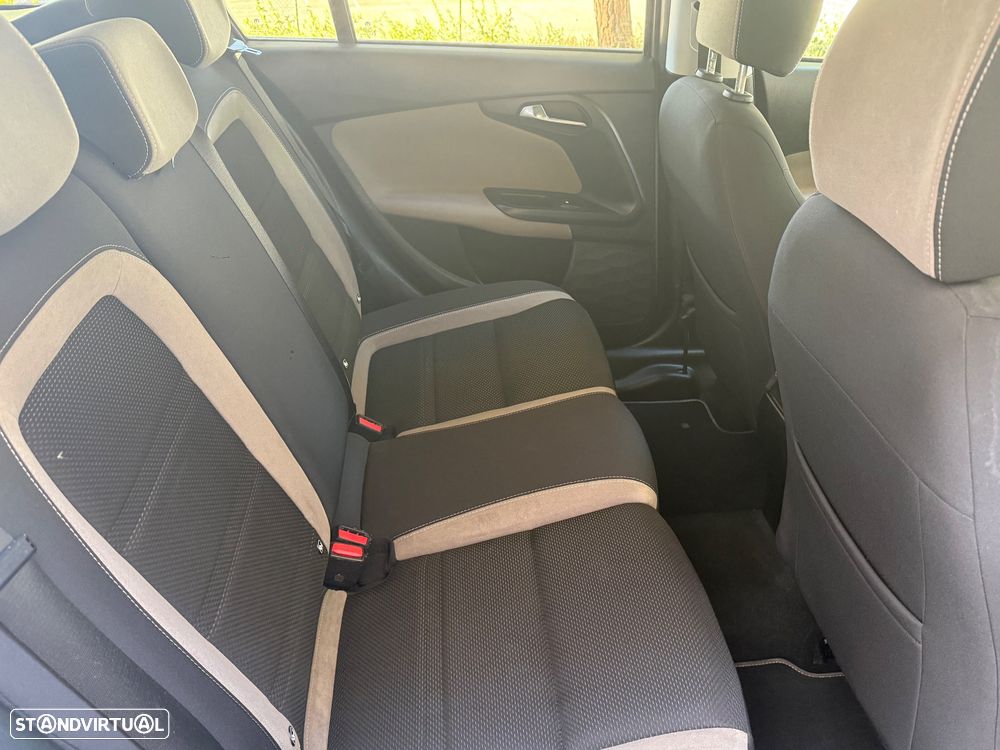 Fiat Tipo Station Wagon 1.6 M-Jet Lounge Tech J17 DCT - 5