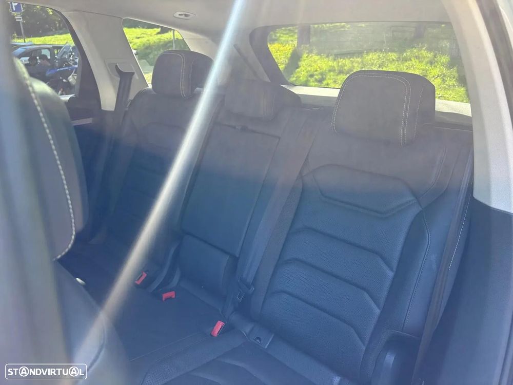 VW Touareg 3.0 TDI V6 Elegance Plus - 12