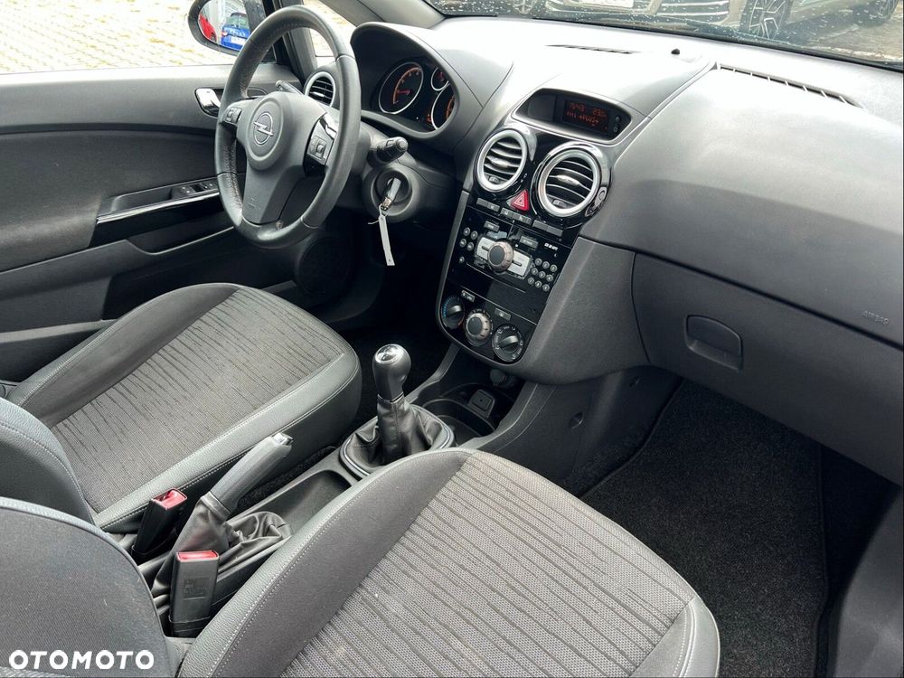 Opel Corsa 1.2 16V Enjoy - 24