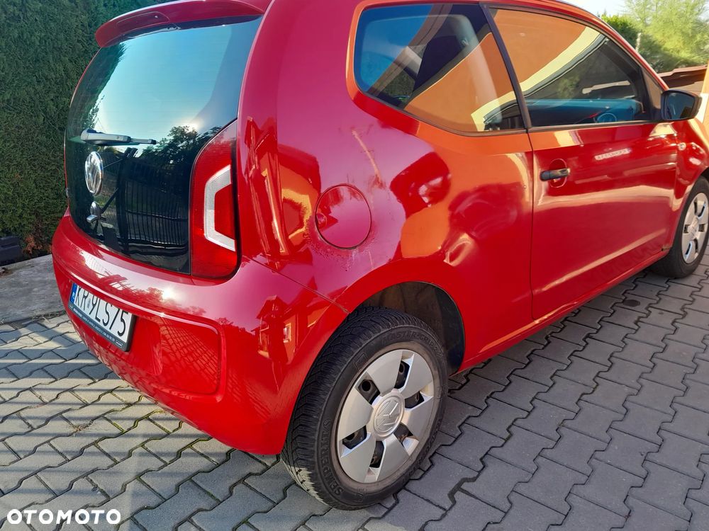 Volkswagen Up 2011 photo 2