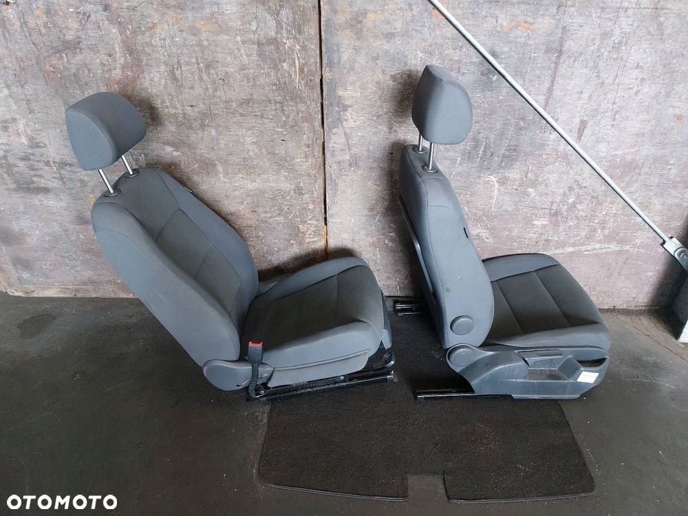 FOTELE KOMPLET LEWY PRAWY KANAPA TYŁ VOLKSWAGEN GOLF V PLUS - 10