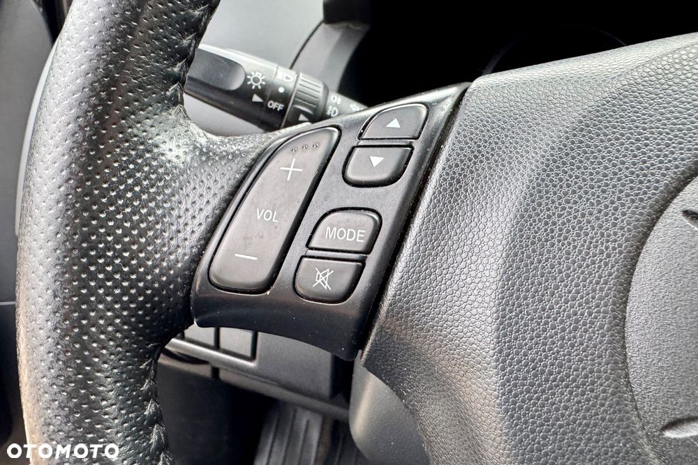 Mazda 5 - 25