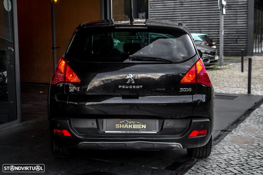 Peugeot 3008 2.0 HDi Hybrid4 - 10
