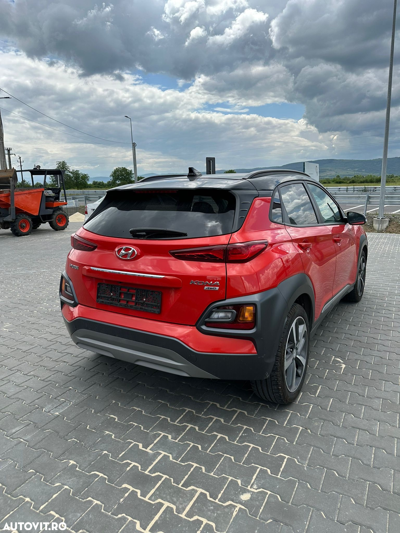 Hyundai KONA - 4
