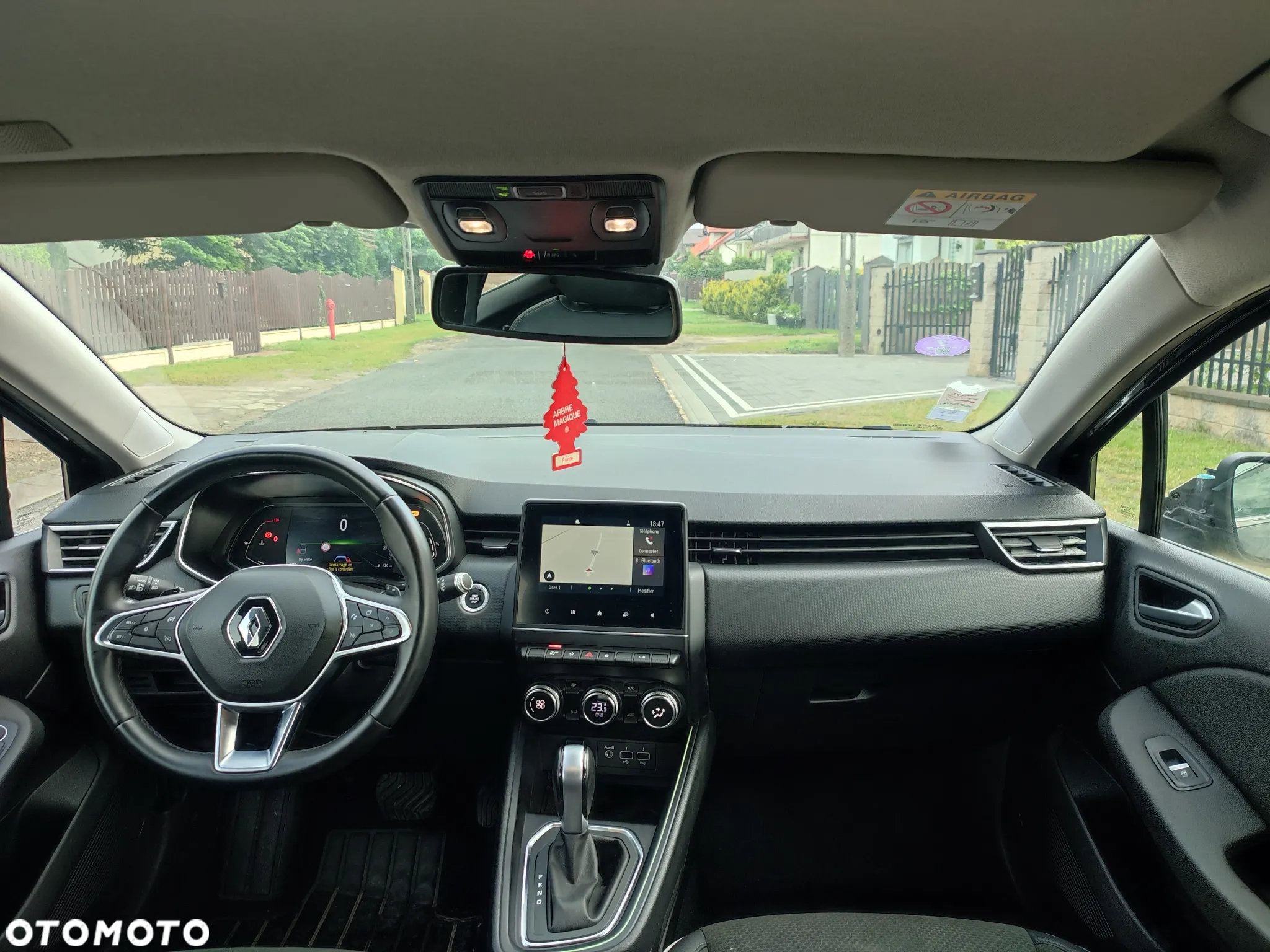 Renault Clio - 19