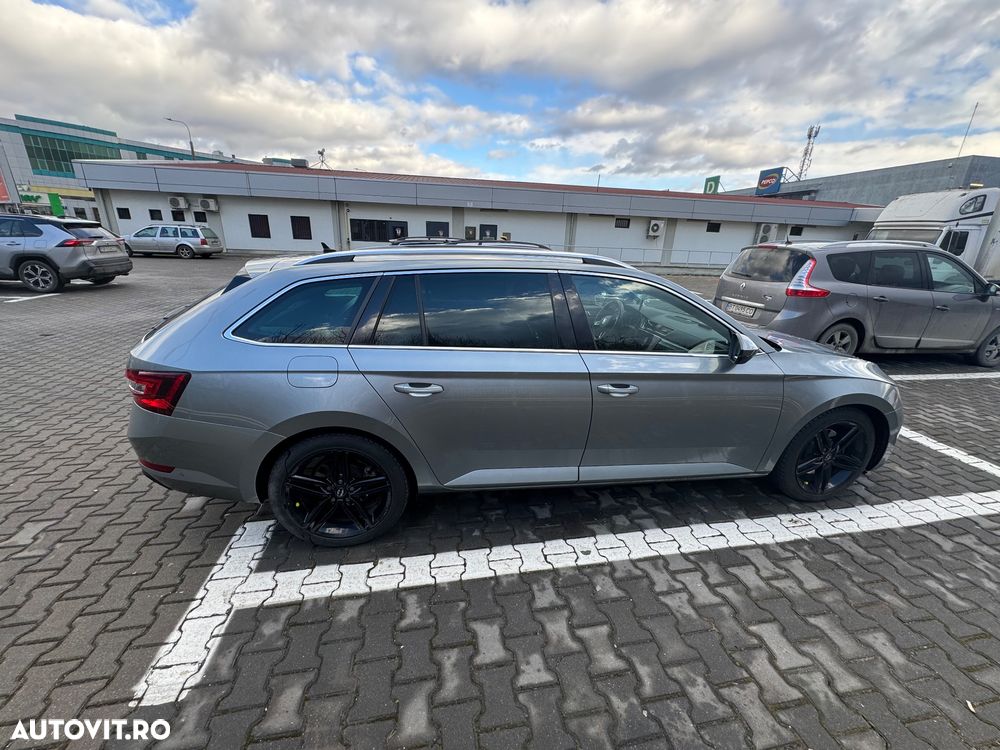 Skoda Superb 2.0 TDI DSG 4X4 Style - 7