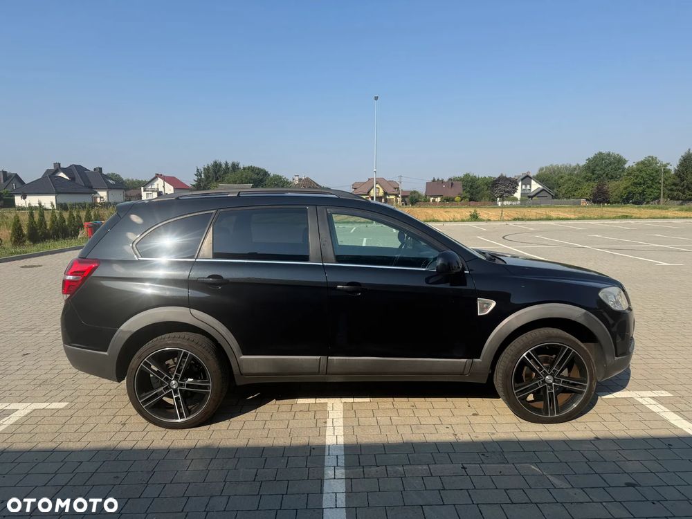 Chevrolet Captiva 2.4 2WD 7 Sitzer LS - 2