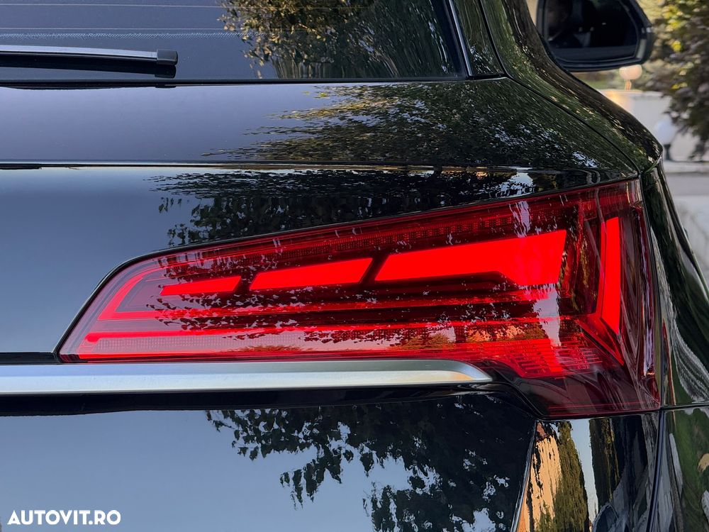 Audi Q5 55 TFSIe quattro S tronic S line business - 11