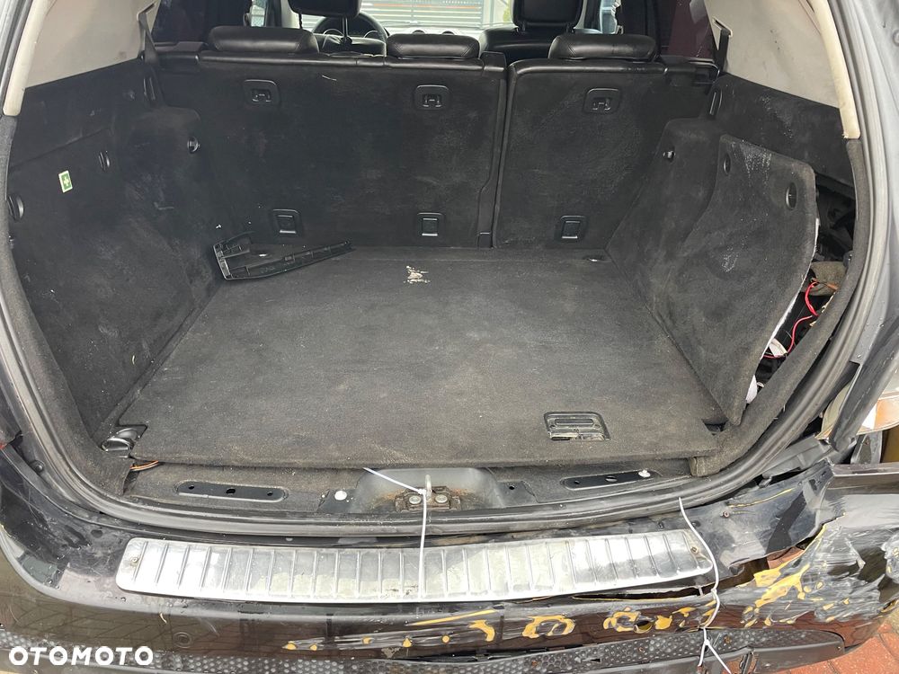 Mercedes-Benz ML - 28