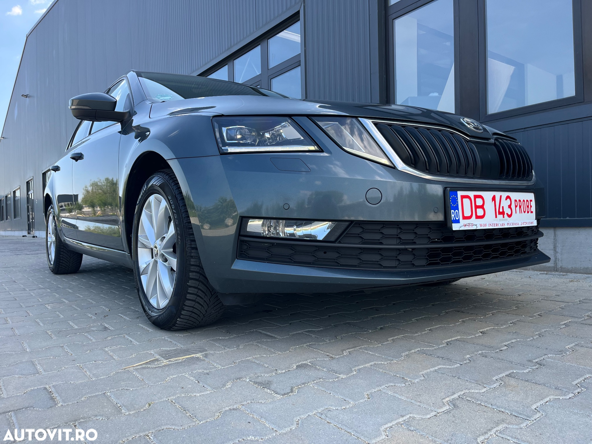 Skoda Octavia Combi 1.6 TDI DSG Clever - 32