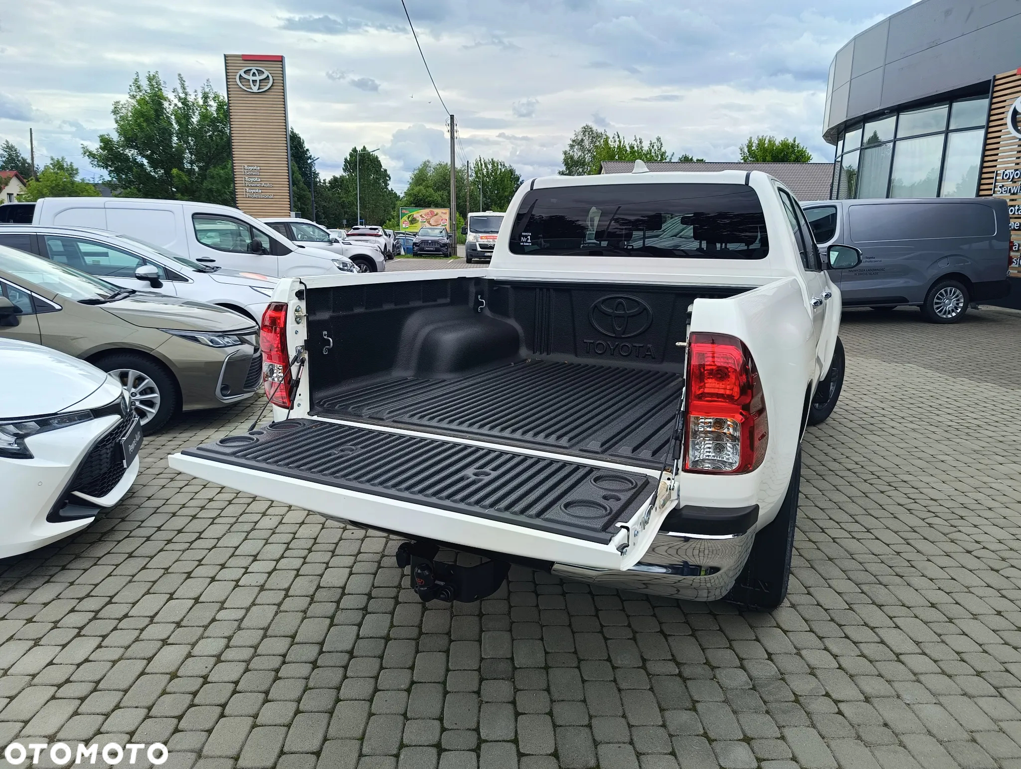 Toyota Hilux - 5