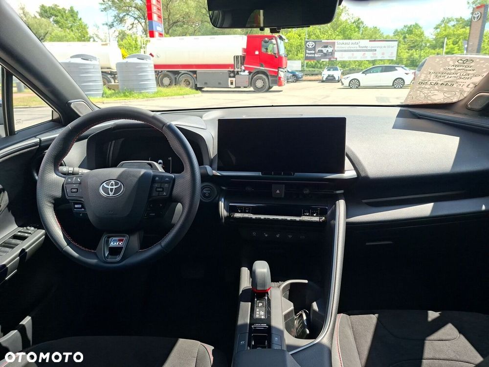 Toyota C-HR - 11