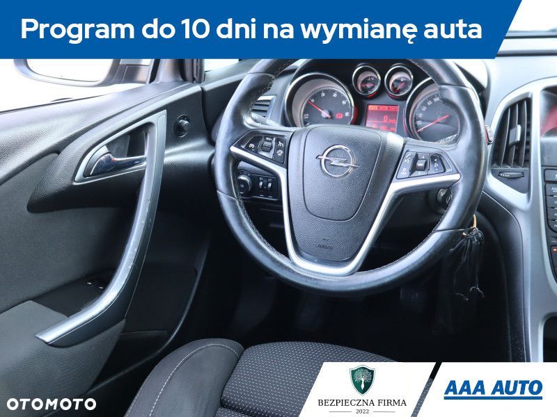 Opel Astra - 9