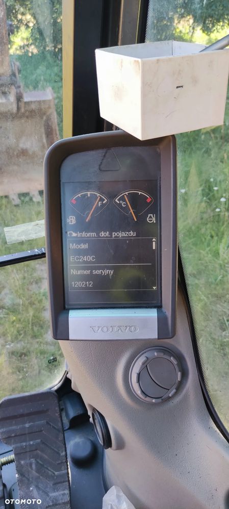 Volvo EC240CL - 11