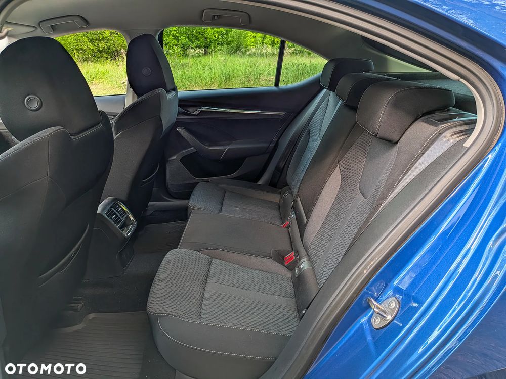Skoda Octavia 1.5 TSI ACT Style - 6