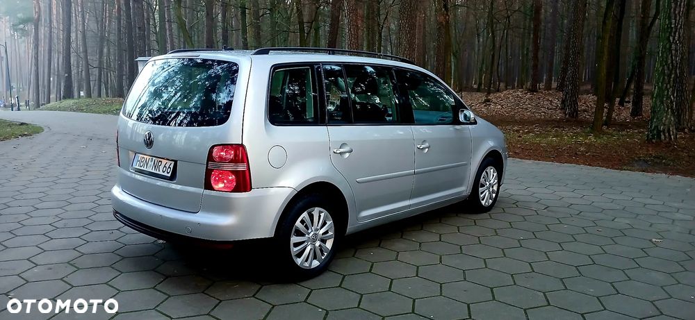Volkswagen Touran 1.9 TDI DSG United - 2