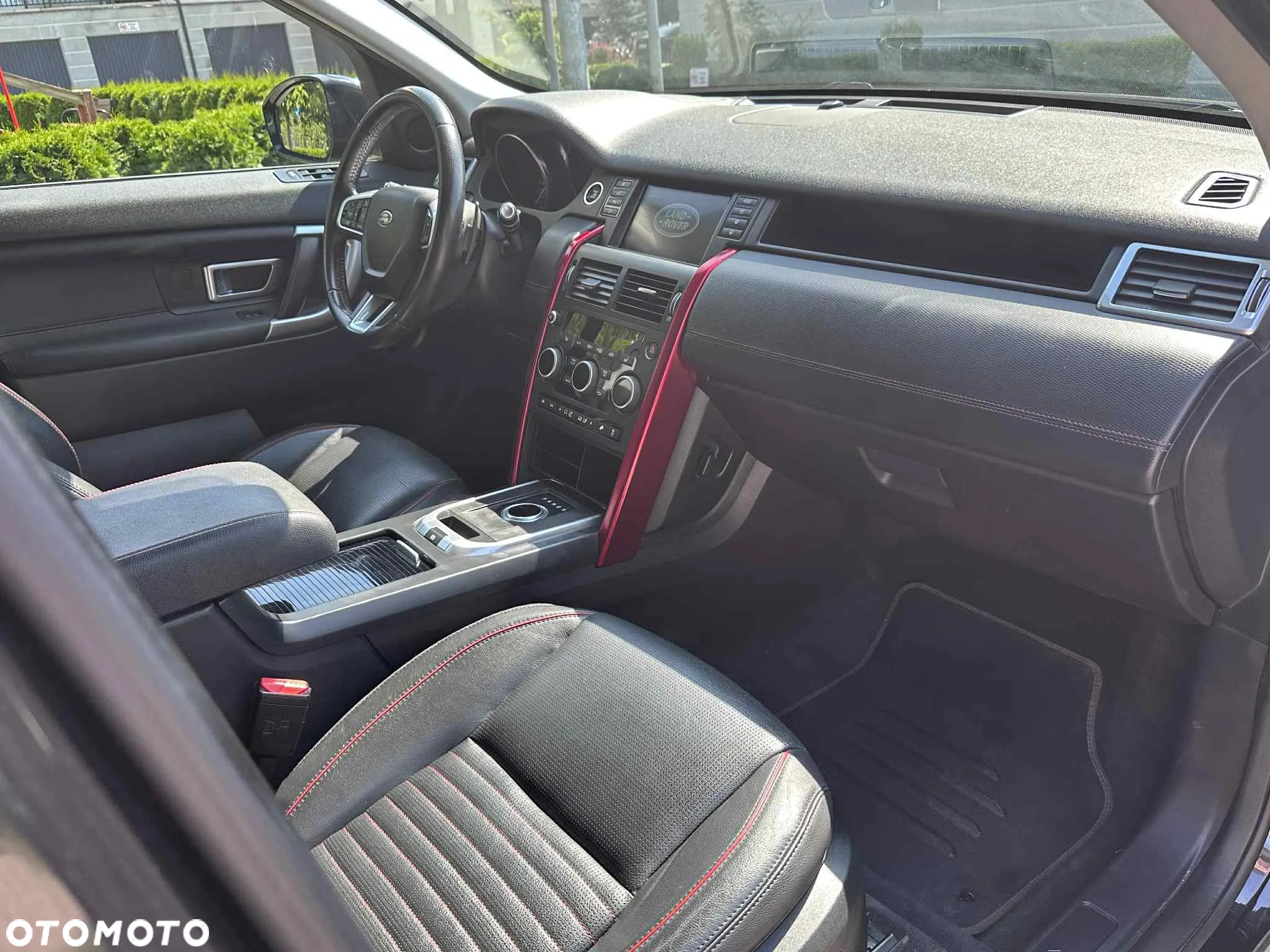 Land Rover Discovery Sport 2.0 D150 R-Dynamic HSE - 9