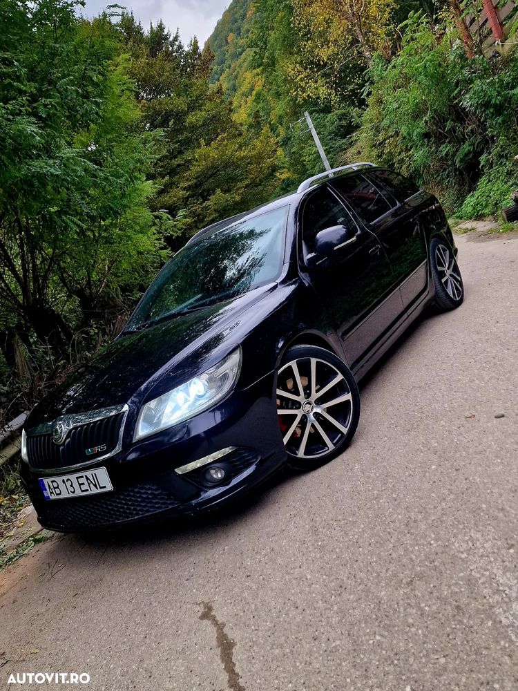 Skoda Octavia Combi 2.0 TDI CR DPF RS - 12