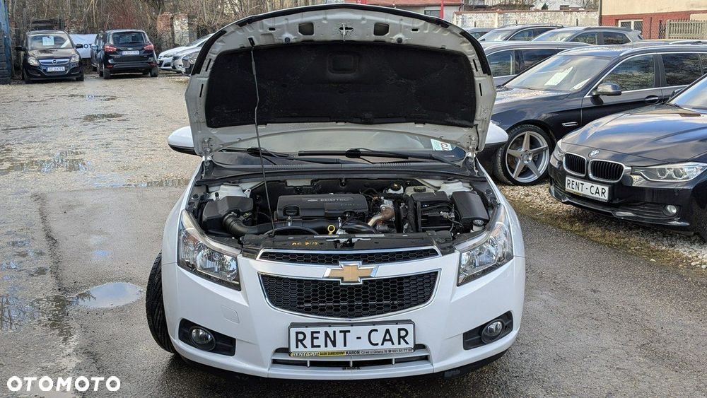 Chevrolet Cruze - 35