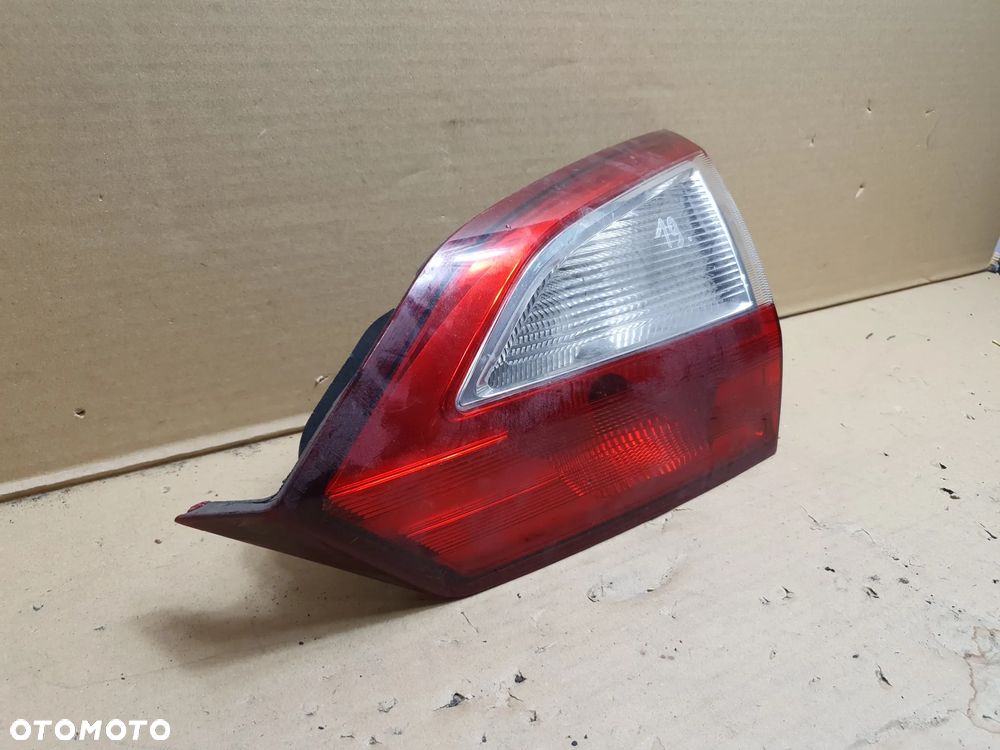 FORD GRAND C-MAX II MK2 LIFT LAMPA PRAWA TYŁ W KLAPĘ - 3