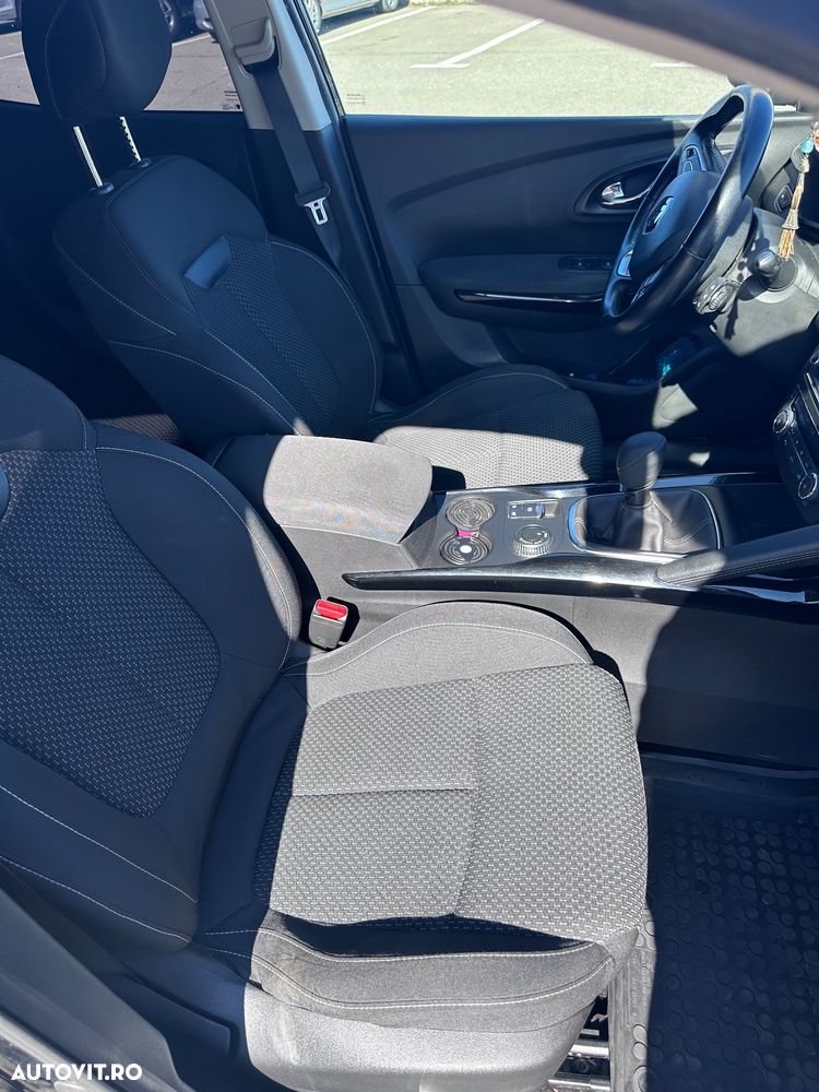 Renault Kadjar 1.6 DCI 4X4 Intens - 8