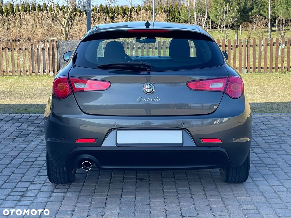 Alfa Romeo Giulietta - 10