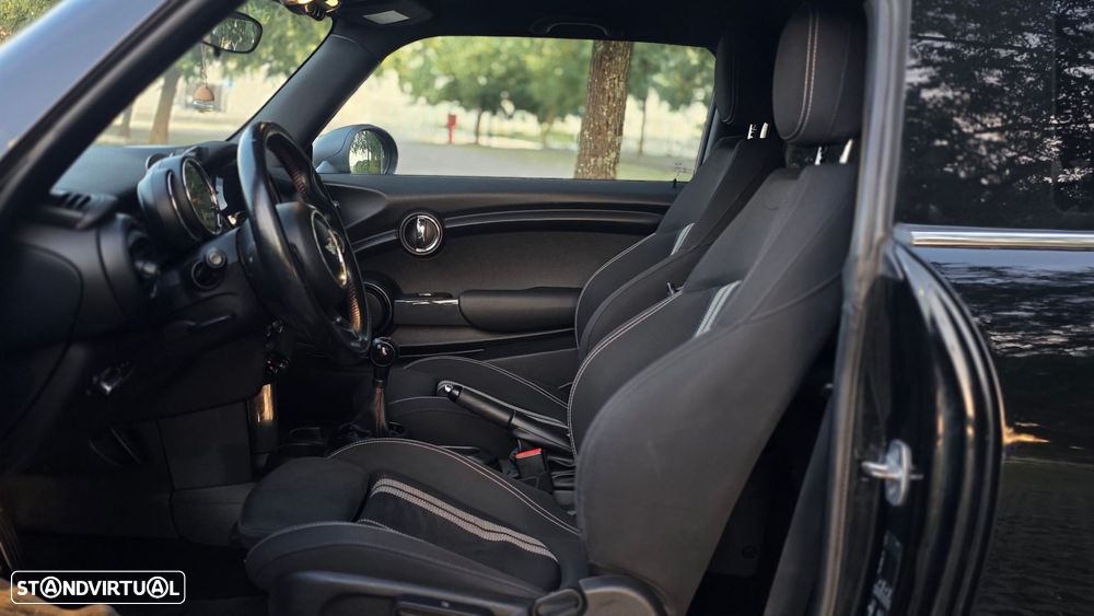 MINI 3 Portas Cooper D - 9