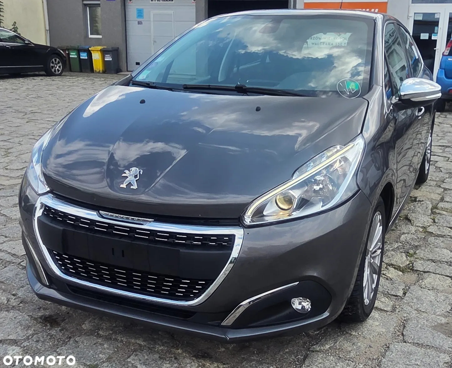 Peugeot 208 PureTech 110 Stop & Start Allure - 2