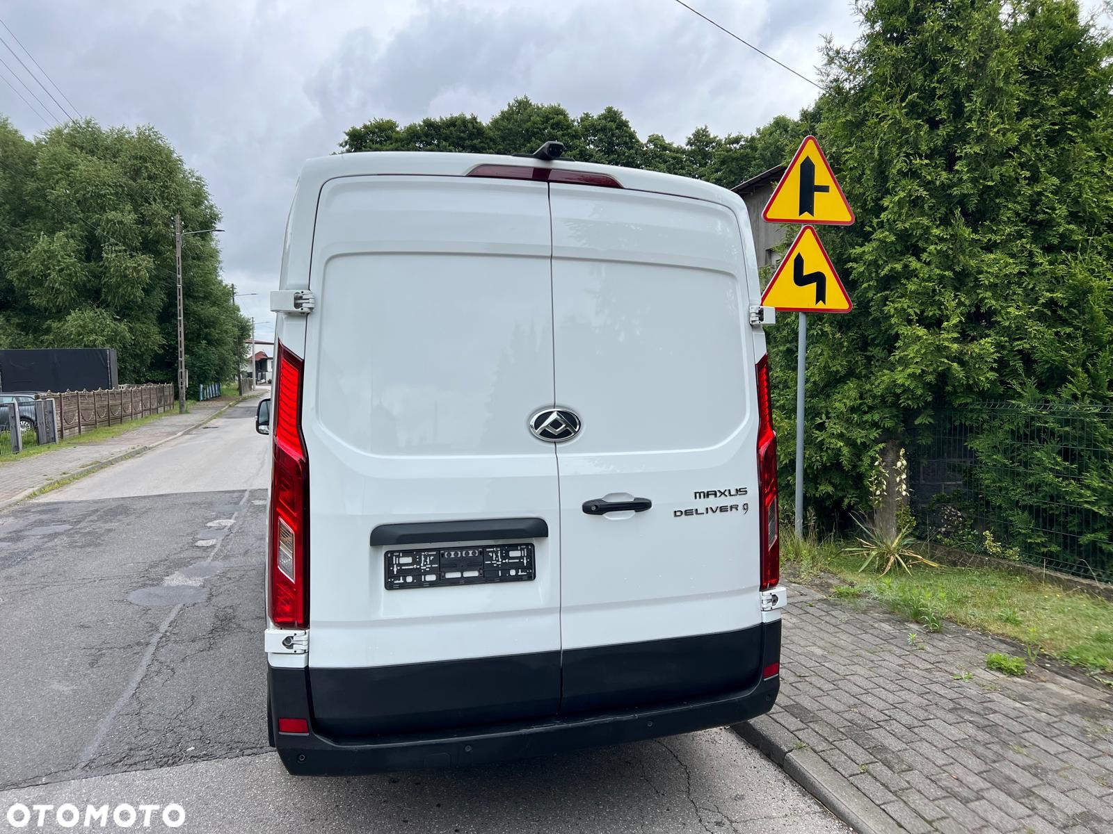 Maxus DELIVER 9 - 7
