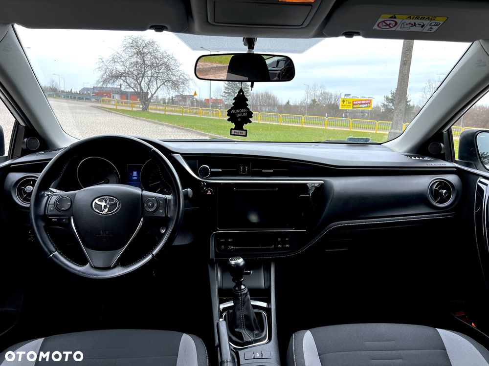 Toyota Auris 1.4 D-4D Comfort - 18