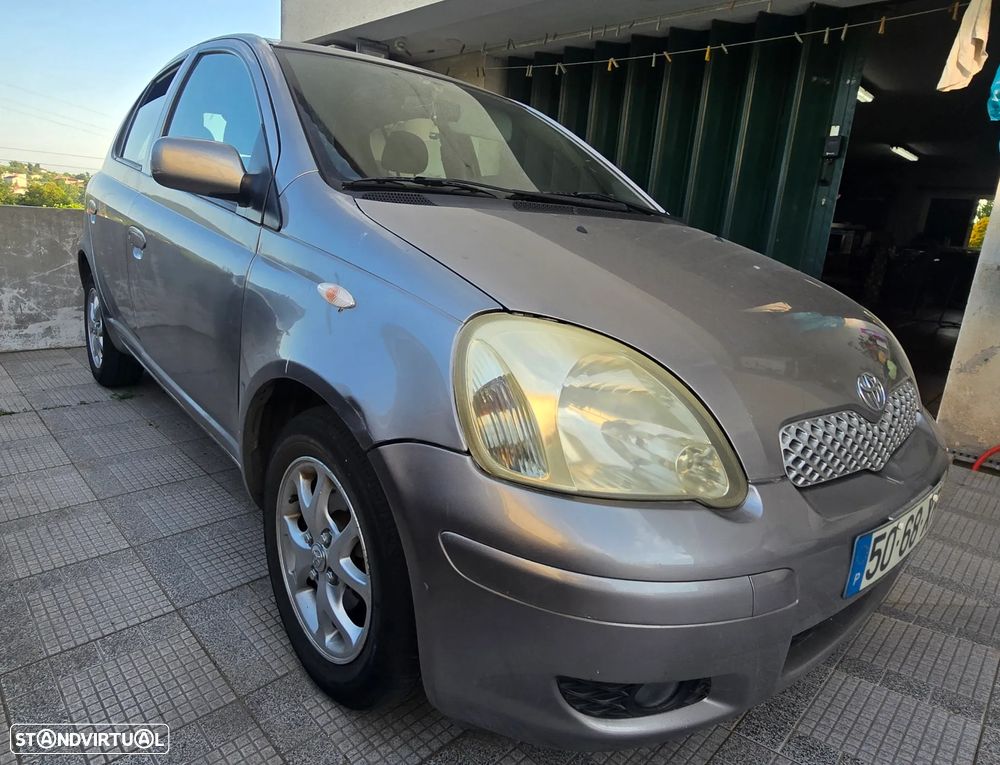 Toyota Yaris 1.0 Sol AC - 3