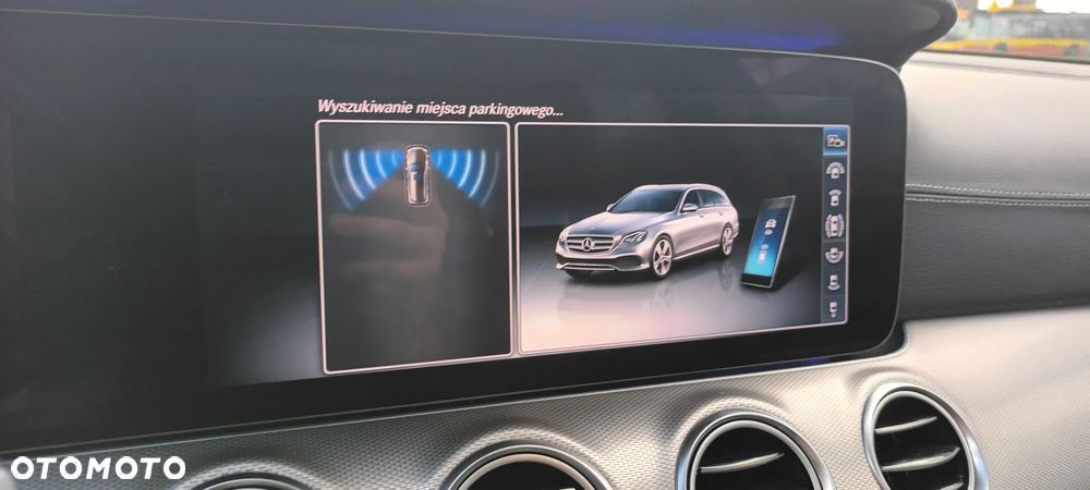Mercedes-Benz Klasa E 350 d 4Matic 9G-TRONIC Exclusive - 28
