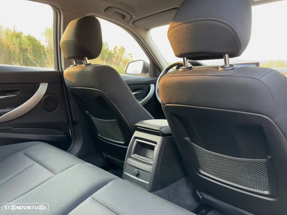 BMW 320 d Aut. Advantage - 35